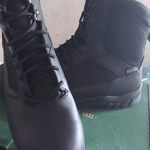 NWB. Top quality boot! MEN. Danner Lookout Dawn Tactical Boots. Size 15D. Black. - Picture 5 of 5